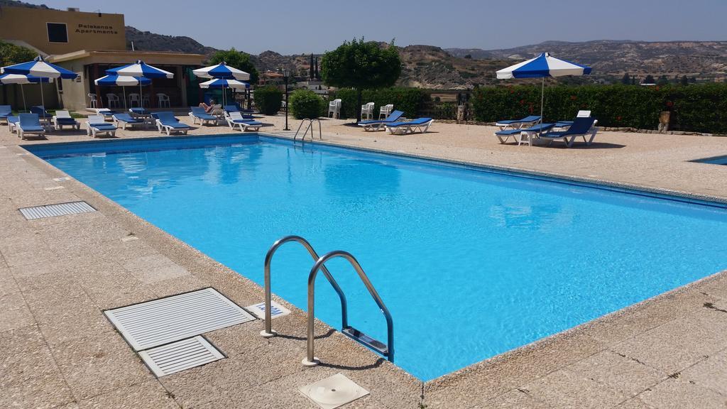 Pelekanos Apartments Pissouri Rum bild